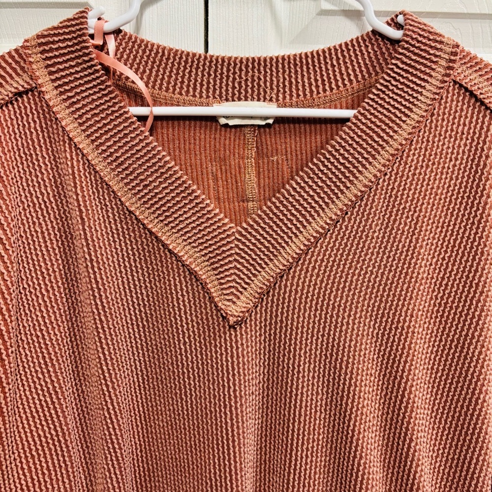 New In Rust V-Neck Textured Sweater with Flared Sleeves - Picture 2 of 6